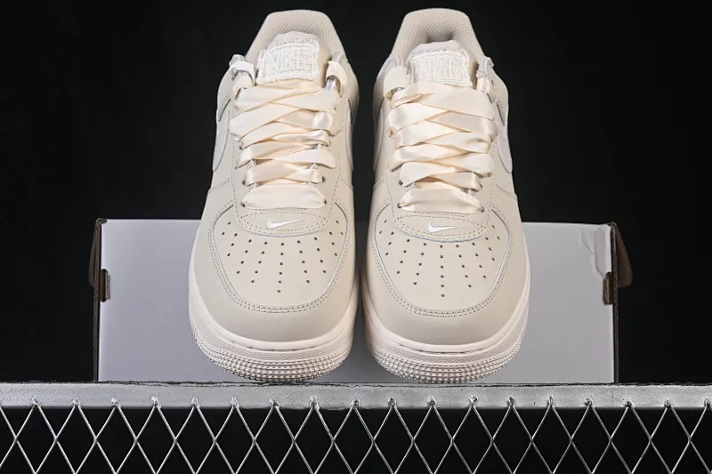 All categories Nk Air Force 1 Air Force series Nk Air Force 1 Low Air Force low-top Nike Air Force 1'07 Low Air Force 1 low-top casual sneakers IR0871-100
